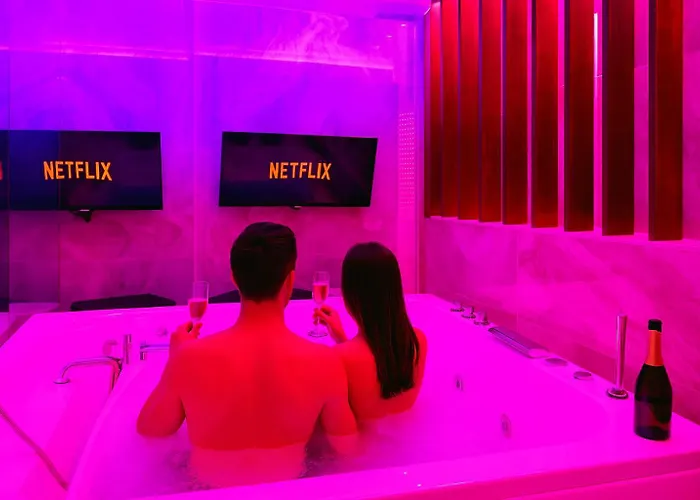 Bed Cinecittadue 4*