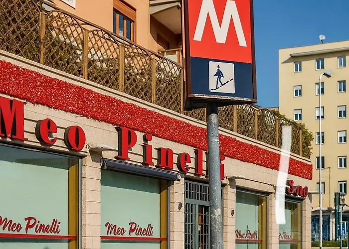 Acomodação com café da manhã  Bed Cinecittadue Roma