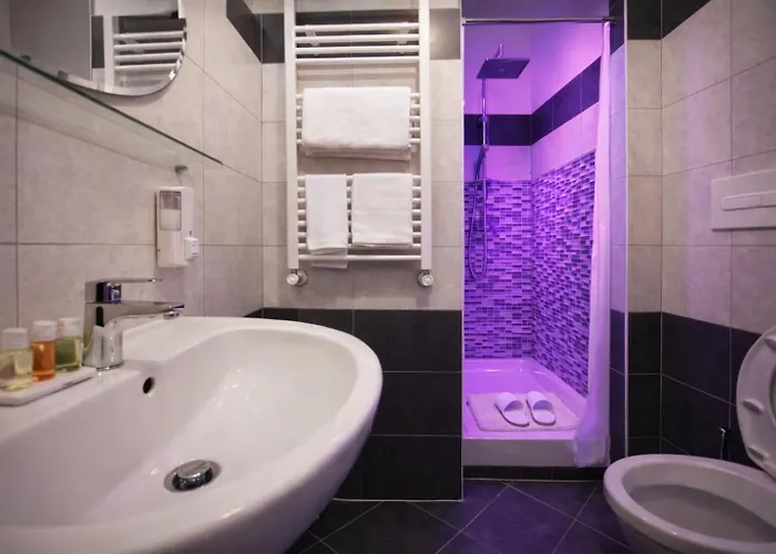 Bed Cinecittadue Bed & Breakfast 4*