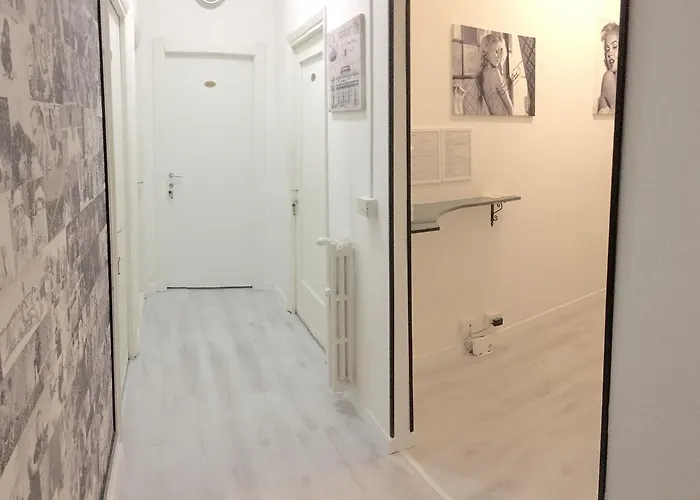 Bed Cinecittadue Acomodação com café da manhã  Roma